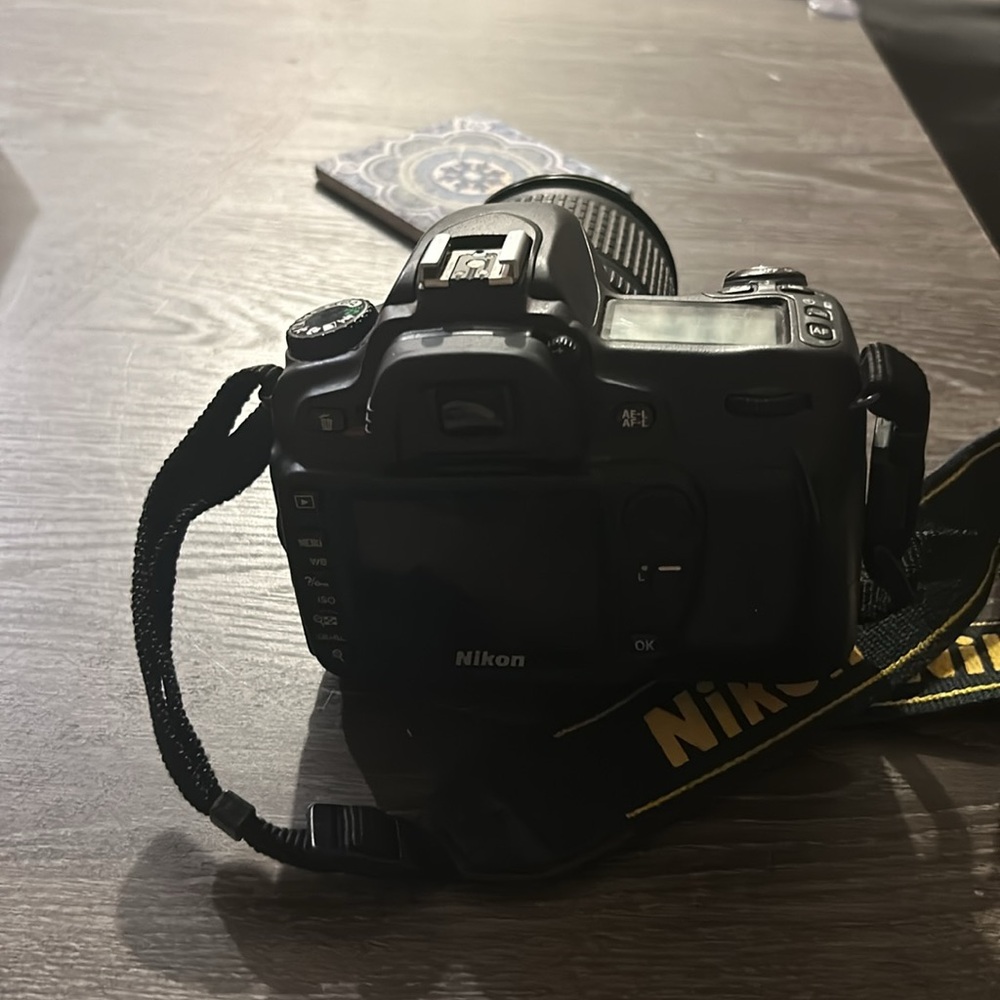 Nikon d80 camera - Picture 2 of 2